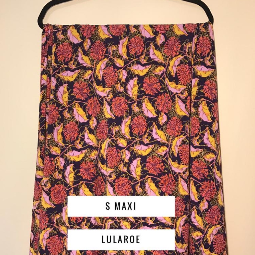 MAXI SKIRT